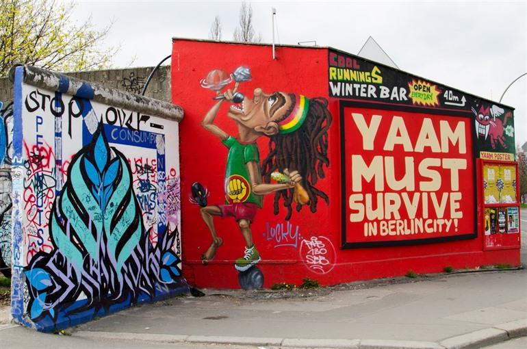 Young African Art Market (YAAM)