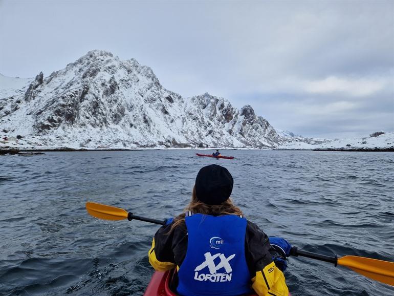 Zeekajakken in de winter Lofoten