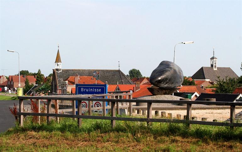 Zicht op het mosseldorpje Bruinisse, Schouwen-Duiveland