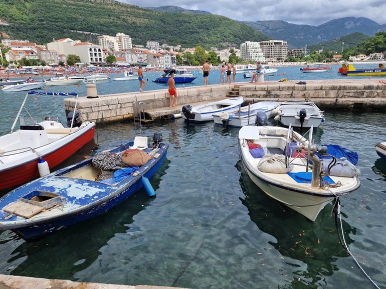 Zicht op Petrovac Montenegro