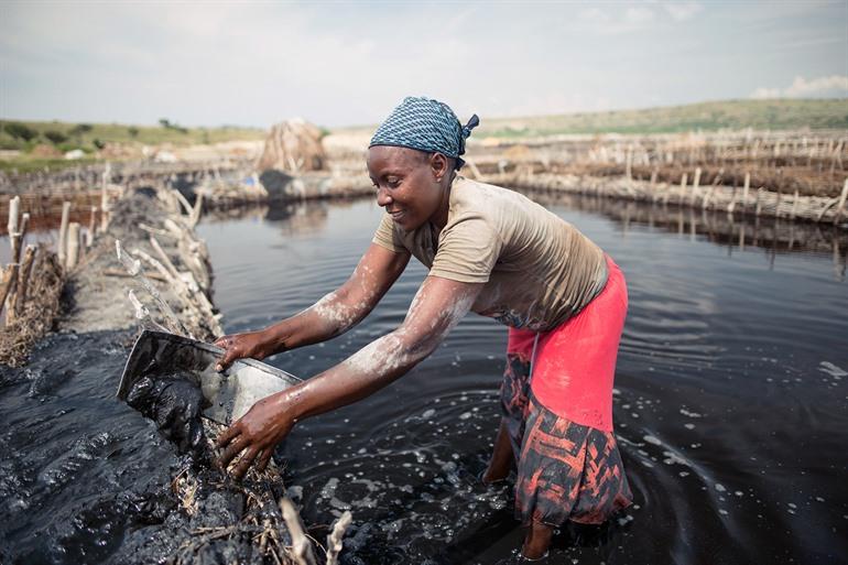 Zoutpannen van het dorpje Katwe