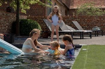 Zwembad in Landhuis Eikenburg