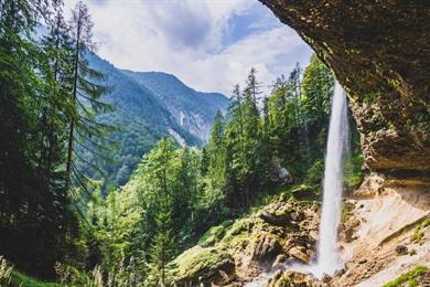 Hike naar de spectaculaire Peričnikwaterval in de Vrata-vallei