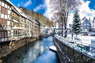 Kerstmarkt Monschau 2024 bezoeken? Wandeling langs de kerstmarkten