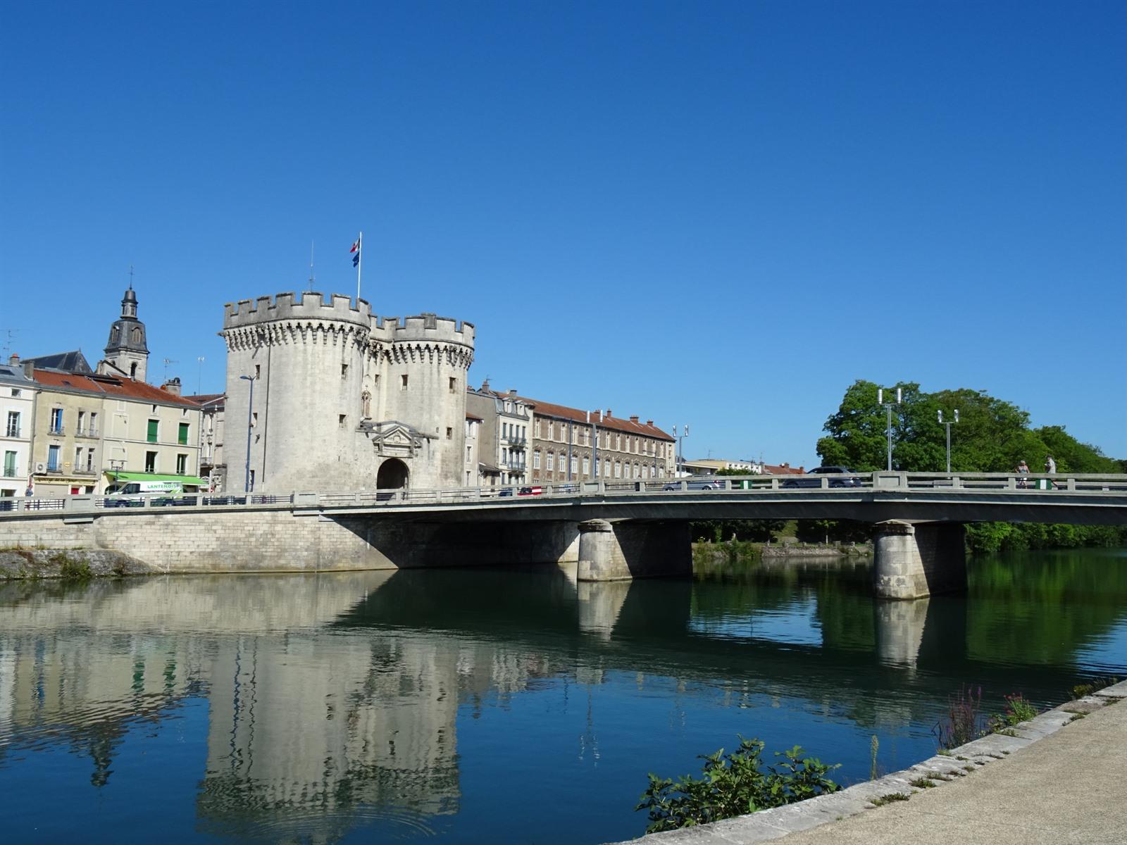 Auto | Mottorroute en Lorraine, Lotharingen langs Verdun, Metz & Nancy