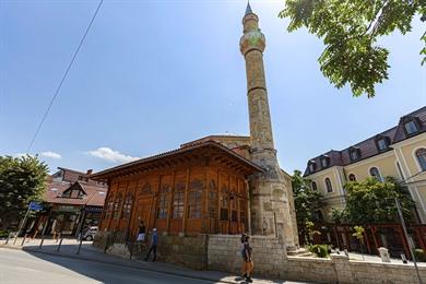 Wandeling door Pristina langs Ottomaanse erfgoed en Kosovaarse trots