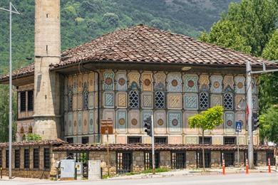 Wandeling in Tetovo met als hoogtepunt de beschilderde moskee