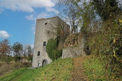 Stadswandeling Beaumont in Henegouwwen: Ontdek de highlights