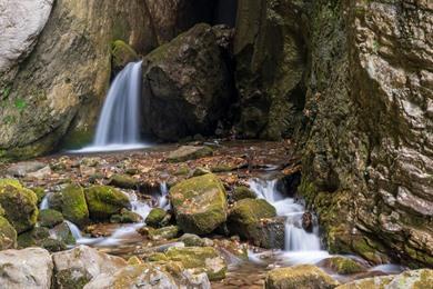 Wandeling naar de Duf waterval vanuit Rostuša